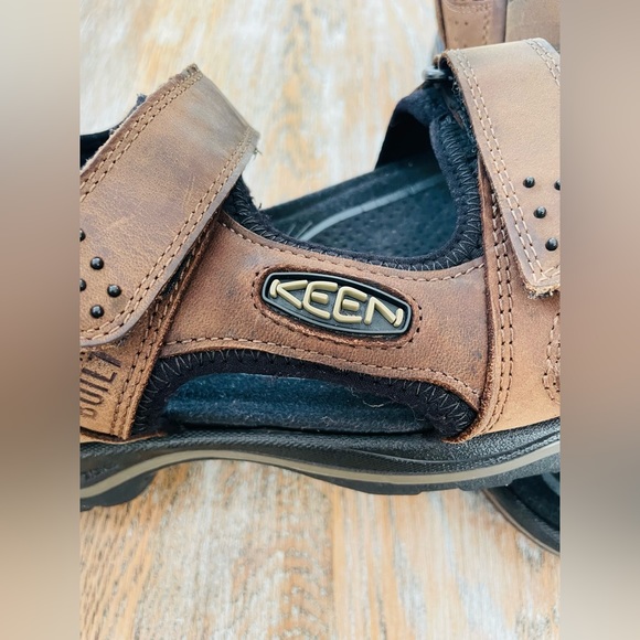 SOLD Keen Men’s Rialto II 3 Point Leather Hiking Sandals❤️🥾 - Picture 2 of 14